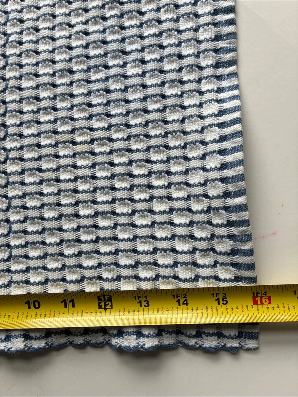 Brooks Brothers Set of 6 Waffle Weave Placemats Reversible in Blue and White